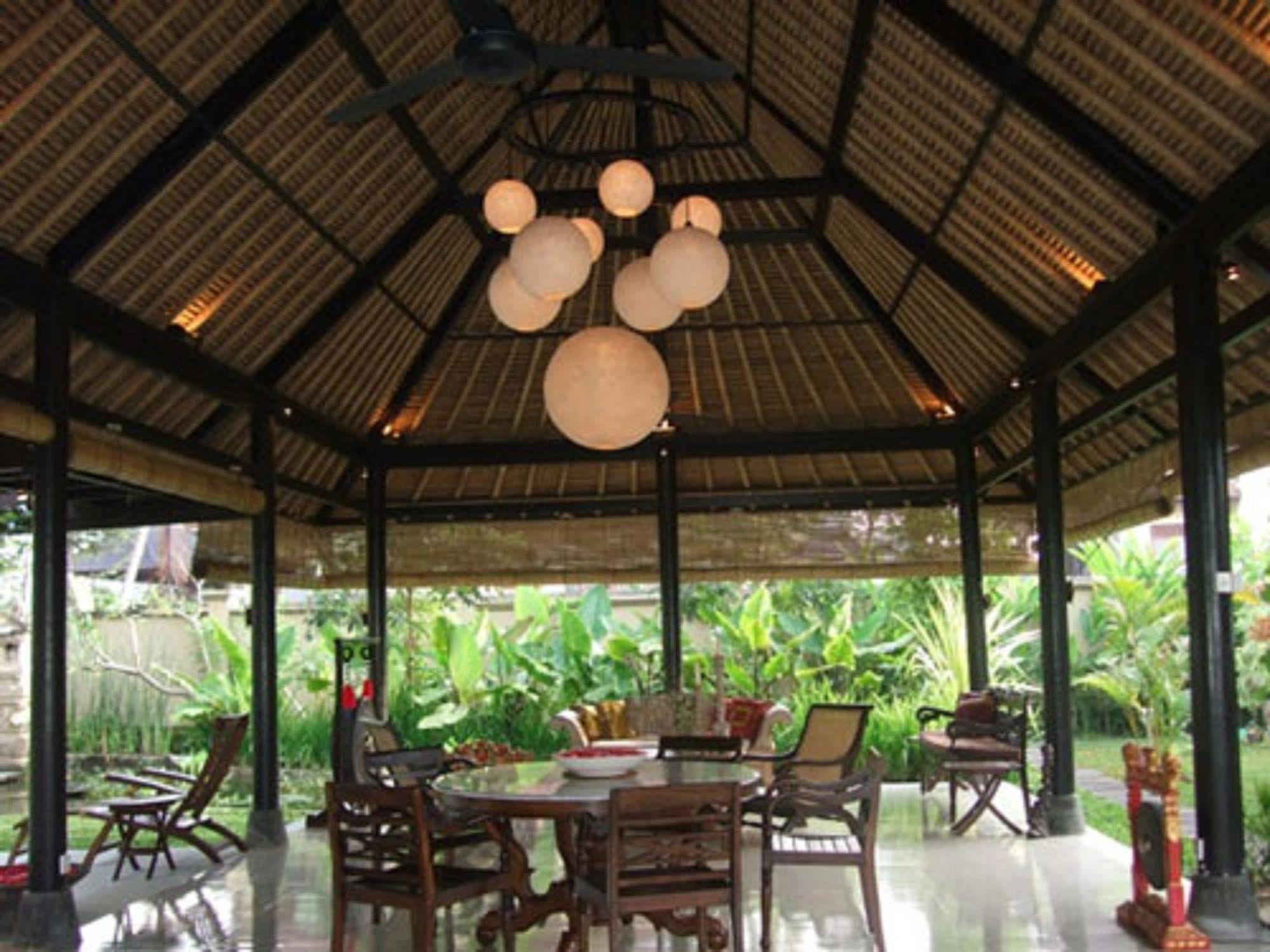 Hotel Puri Lotus Ubud Esterno foto